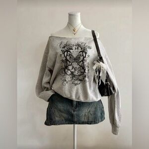 Women’s Gray Graphic Sweater Size 1XL